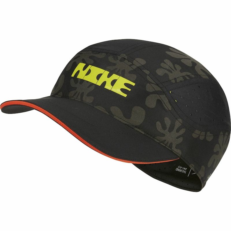 nike running artist in residence tailwind cap in black