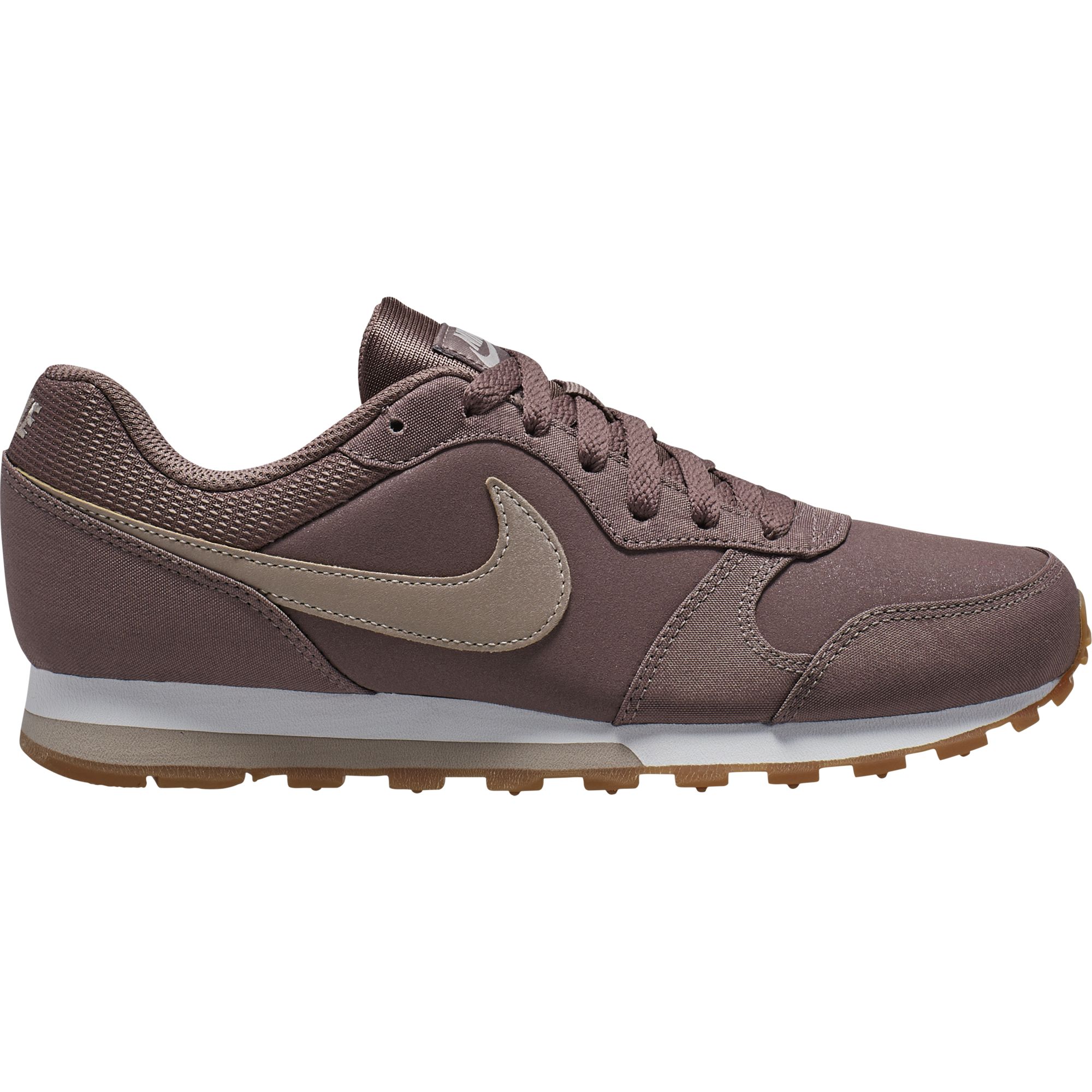 nike md runner woman